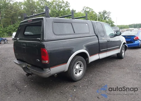 2000 Ford F-150 Lariat/Work Series/Xl/Xlt from USA, damaged, VIN 1FTRX17L2YNB60131